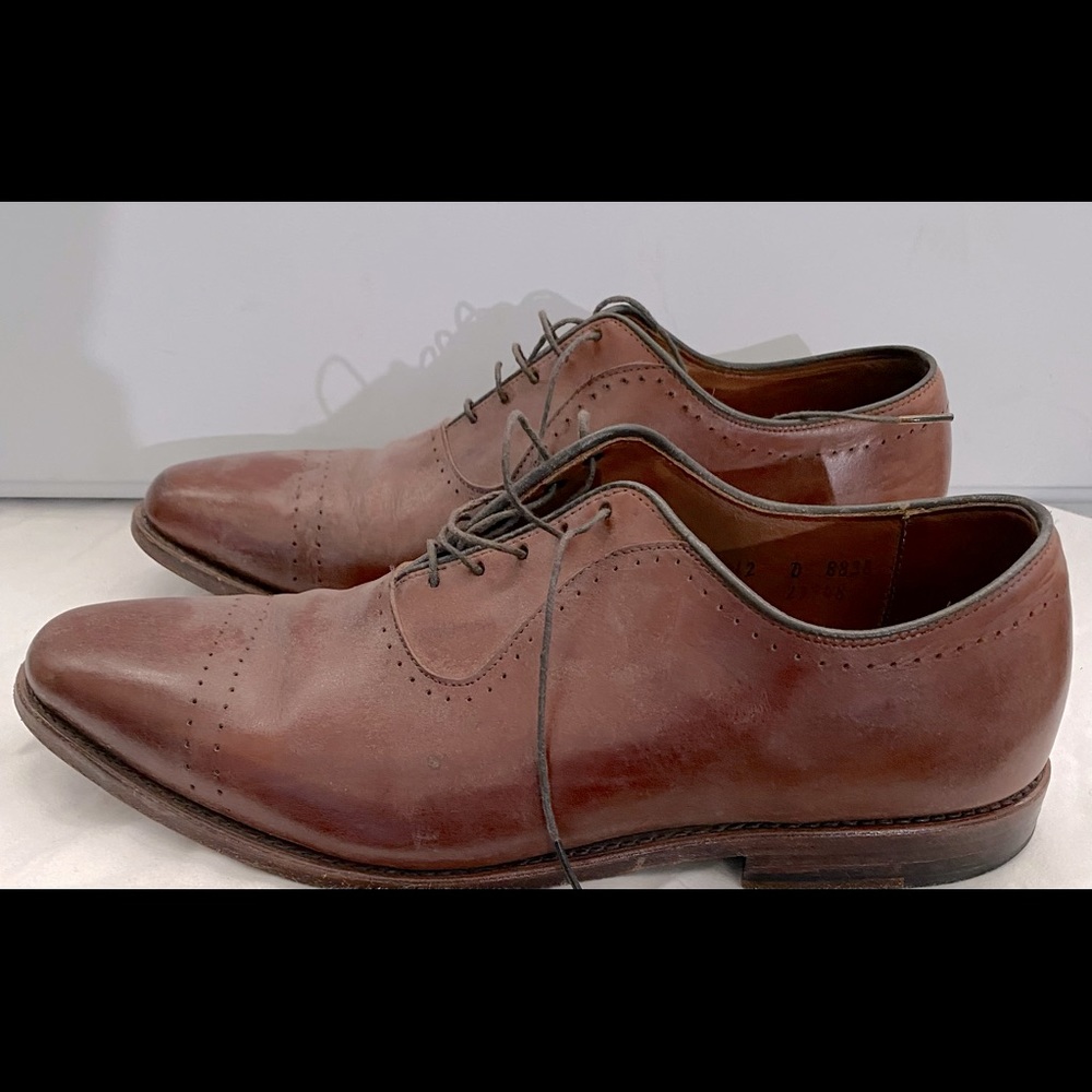 Allen Edmonds used size 10.5